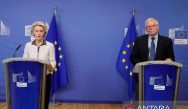 Saham berjangka AS dan euro turun karena risiko Ukraina meningkat