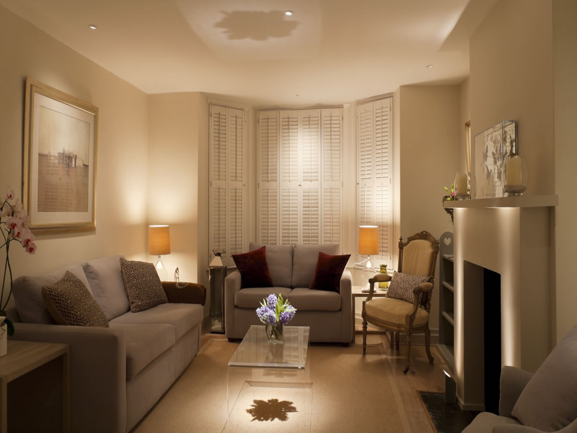 Needless to say, it’s the space everyone coming into your place will see, so it’s worth the effort to spruce it. Living Room Lighting Ideas on a Budget | Roy Home Design