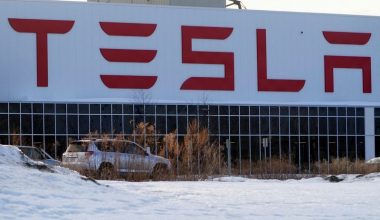 Musk menyumbangkan lebih dari $5,7 miliar saham Tesla untuk amal di bulan November