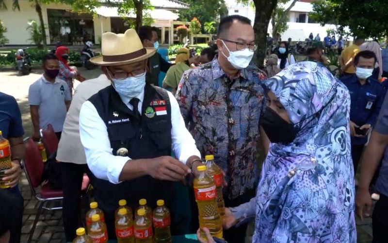 Pemprov Jabar Siapkan Operasi Minyak Goreng Murah Berbasis Aplikasi - Antara News